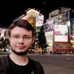 Robert Papay - @hanryproper - Instagram