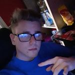 Robert Pelham - @imyourbestfriend12 - Instagram