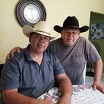 Robert Estevanes - @robertphungestevanes - Instagram