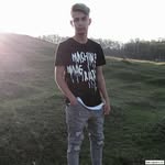 @robert.pian - Instagram