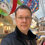Robert Piaték - Facebook