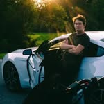 Robert Read - @circvmingo - Instagram