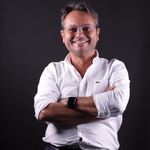 Robert Rivas Wyzykowski - @robertrivasw - Instagram