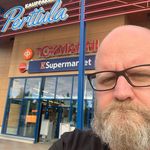 @rober_trobbins - Instagram