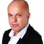 Róbert Sivák - Archeus reality Košice - @robisivak - Instagram