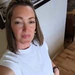 Rachael Robertson - @robertsonsfarmandapothecary - Instagram
