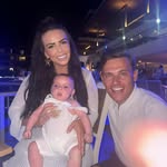 The Robertson’s 🌍 👶🏻 - @the_robertsonsfamily - Instagram