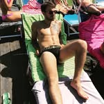 Robert Stickles - @waiyiuhogson - Instagram