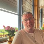 Robert Strecker - Facebook