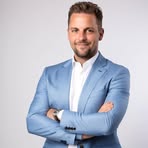 Robert Tischer - Facebook