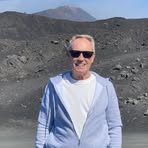Robert Trew - Facebook