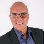 Robert Uhrig - @rjuhrig56 - Instagram
