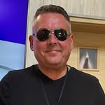 Robert Urbaniak - @urbaniak671 - Instagram
