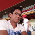 Robert Valderrama - @valderrama5179 - Instagram