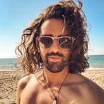 Robert Wallace - @tonyisnttony - Instagram