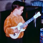 Robert Weeks - @blackmoonguitars - Instagram