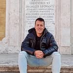 Robert_World - @robert_world - Instagram