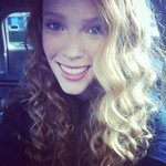 Roberta Ayres - @scaryupperwind - Instagram