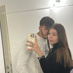 1🌘9 - @robertalazarr - Instagram