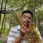 Roberto Aponte - @r_aponte_music - Instagram