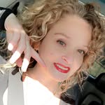 Robin Box - @these_curls_doe - Instagram