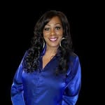 Robin Brown - @beautifulrom10 - Instagram