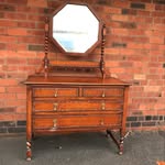 Robin Raes - @robinraesvintagecorner - Instagram