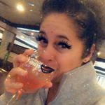 Robin Emmons - @jeepgirl6886 - Instagram