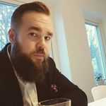 Robin Fiore Blomqvist - @robinrossoneri - Instagram