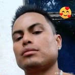 Robin Gudiel - Facebook