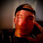 Robin Haupt - @robbibunkerbun7 - Instagram