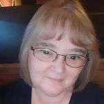 Robin Kirkland - @robinlynns24 - Instagram