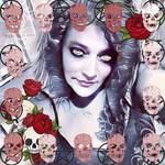 Robin Klinger - @booshotsexymommaelf - Instagram