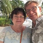 Robin Knudson Schneeweis - @grannywave - Instagram