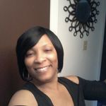 Robin Lott - @robin.bailey.7737 - Instagram