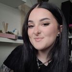 Robyn Lowry - @robynllowry - Instagram