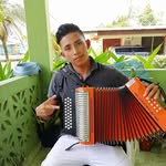 Robin Martynez - @robin.martynez.9 - Instagram