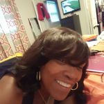 Robin Mays - @robin.maya.9 - Instagram