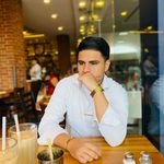 Robín Rivas - @robiinrivas - Instagram