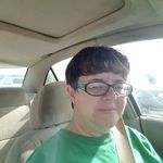 Robin Saylor - @littlebirdie40 - Instagram
