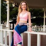 Robin Shelton - @lilrockinrobin - Instagram