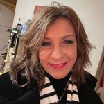 Robin Sims - @robin.sims.7393 - Instagram