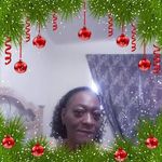 Robin Washington-Stovall - @ariahhoward - Instagram