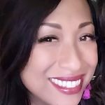 Robin Strickler - @robinadivalove - Instagram