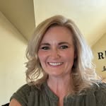 Robyn Bowles - @cherry_blossom_924 - Instagram