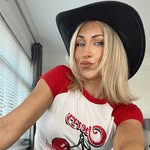 Robyn Cooper - @robynbowles - Instagram