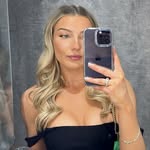 robyn - @robyncoatess - Instagram