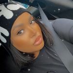 Robyn Daniels - @robyndaniels - Instagram