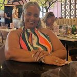 Robyn Flagg - @flaggb4 - Instagram