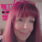 Robyn Graves - @bux_fan - Instagram